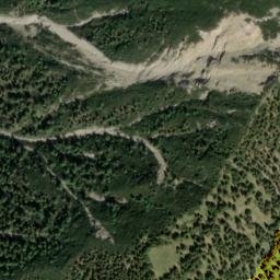 Satellite imagery of cairn, DE