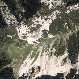 Satellite imagery of Hundsarschjoch, AT