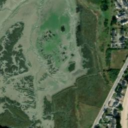 Satellite imagery of Pointe du Bil, FR