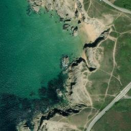 Satellite imagery of La Truie, FR