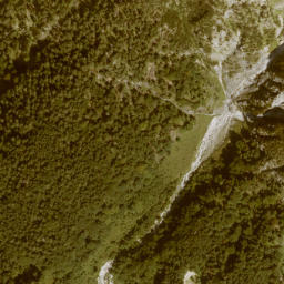 Satellite imagery of cairn, DE
