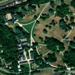 Satellite imagery of Château de Chaumont-sur-Loire, FR