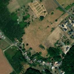 Satellite imagery of Château de Cangey, FR