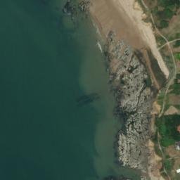 Satellite imagery of Pointe du Goulumer, FR