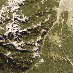 Satellite imagery of Kompar, AT