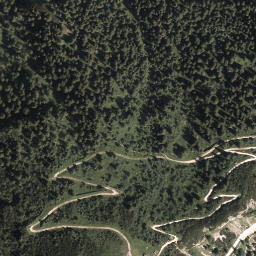 Satellite imagery of Henneneck, DE