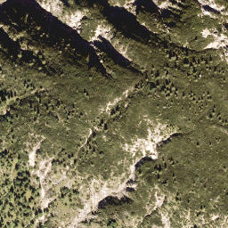 Satellite imagery of Kompar, AT