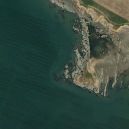 Satellite imagery of Pointe du Goulumer, FR
