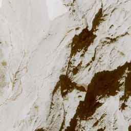 Satellite imagery of Taghaube, AT