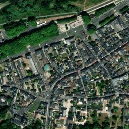 Satellite imagery of Château d'Amboise, FR