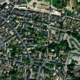 Satellite imagery of Château d'Amboise, FR