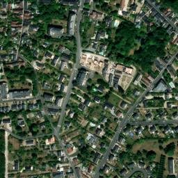 Satellite imagery of Château d'Amboise, FR
