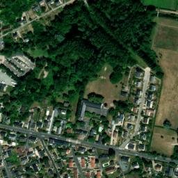 Satellite imagery of Clos Lucé, FR
