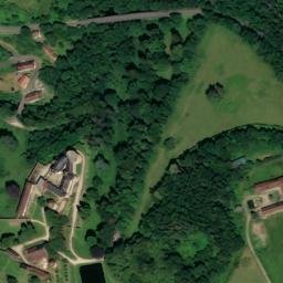 Satellite imagery of Château de Chastellux-sur-Cure, FR