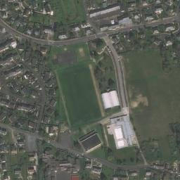 Satellite imagery of Château de Luynes, FR