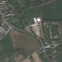 Satellite imagery of Château de Luynes, FR