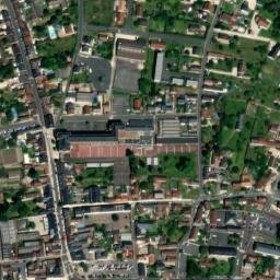 Satellite imagery of Château de Romorantin, FR