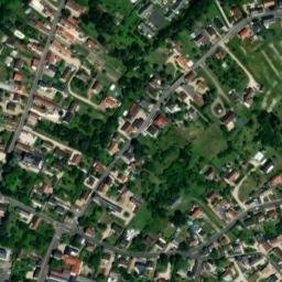 Satellite imagery of Château de Romorantin, FR