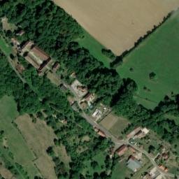 Satellite imagery of Château de Blaisy-Haut, FR