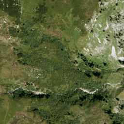 Satellite imagery of Floch, AT