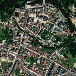 Satellite imagery of Château de Romorantin, FR
