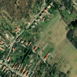 Satellite imagery of Cáki szintezési főalappont, AT