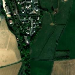 Satellite imagery of Château des Évêques d'Auxerre, FR