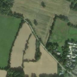 Satellite imagery of Château de la Bretonnière, FR