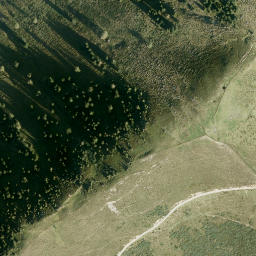 Satellite imagery of Hundstein, AT