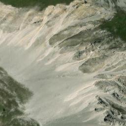 Satellite imagery of cairn, DE