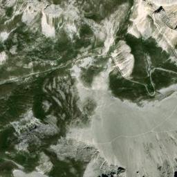 Satellite imagery of cairn, DE