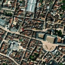 Satellite imagery of Château de Dijon, FR