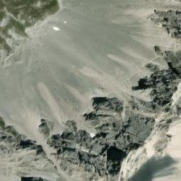Satellite imagery of cairn, DE