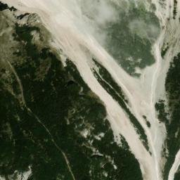 Satellite imagery of Rumer Spitze, AT