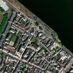 Satellite imagery of Château de Saumur, FR