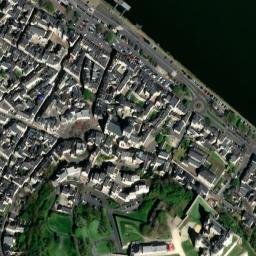 Satellite imagery of Château de Saumur, FR