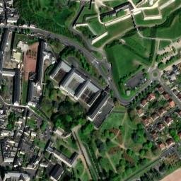 Satellite imagery of Château de Saumur, FR