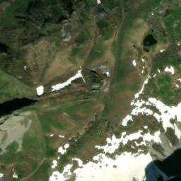 Satellite imagery of Hundstein, CH