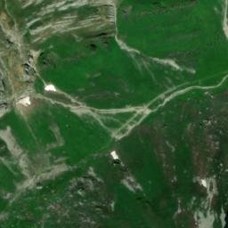 Satellite imagery of Hundstein, CH