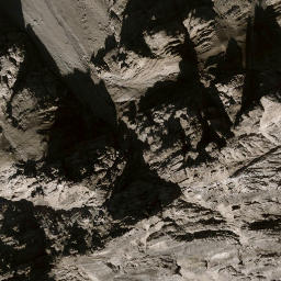 Satellite imagery of Grosse Schlenkerspitze, AT