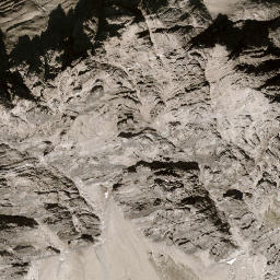 Satellite imagery of Grosse Schlenkerspitze, AT