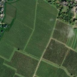 Satellite imagery of Château de Parnay, FR