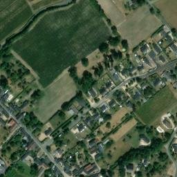 Satellite imagery of Chateau de la Villaumaire, FR