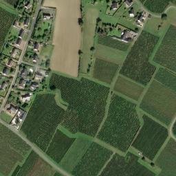Satellite imagery of Château de Parnay, FR