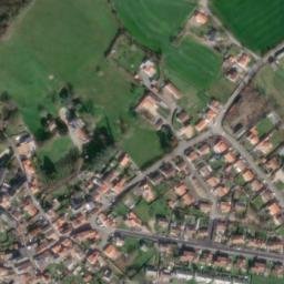 Satellite imagery of Église Saint-Pierre de Chemillé, FR