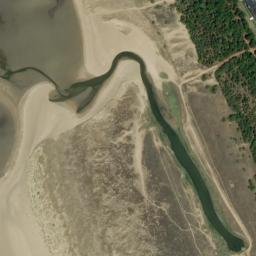 Satellite imagery of Roches de la Banche, FR