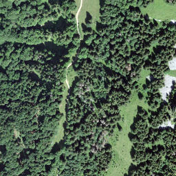 Satellite imagery of Hoor, CH