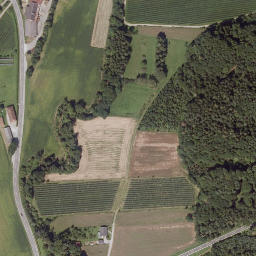 Satellite imagery of Schloss Münichhofen, AT