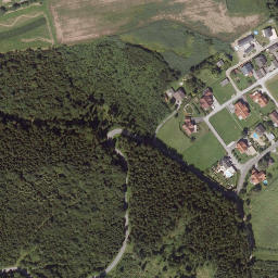 Satellite imagery of Schloss Münichhofen, AT