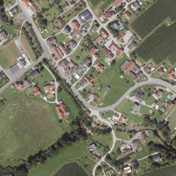 Satellite imagery of Schloss Münichhofen, AT
